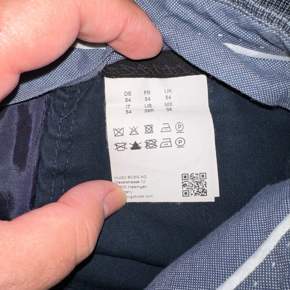 Hugo Boss Never Worn Dress Pant View 4